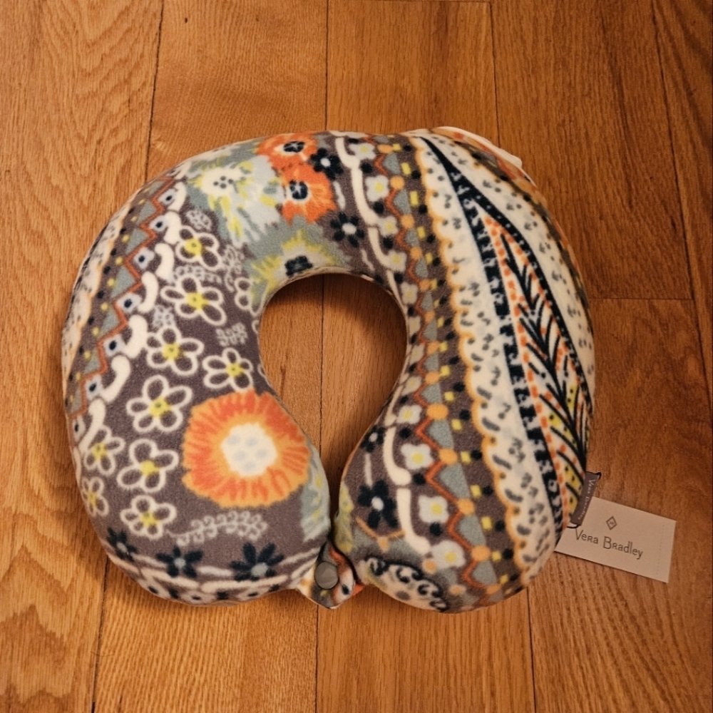 Vera Bradley Travel Neck Pillow NWT